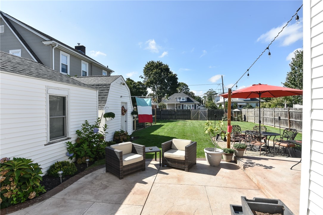 74 Calaman Road Cranston, RI 02910 - Photo 7 of 25