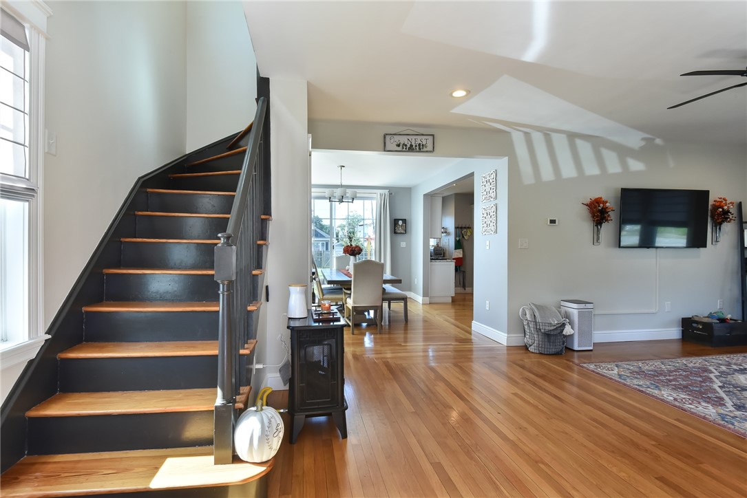 74 Calaman Road Cranston, RI 02910 - Photo 9 of 25