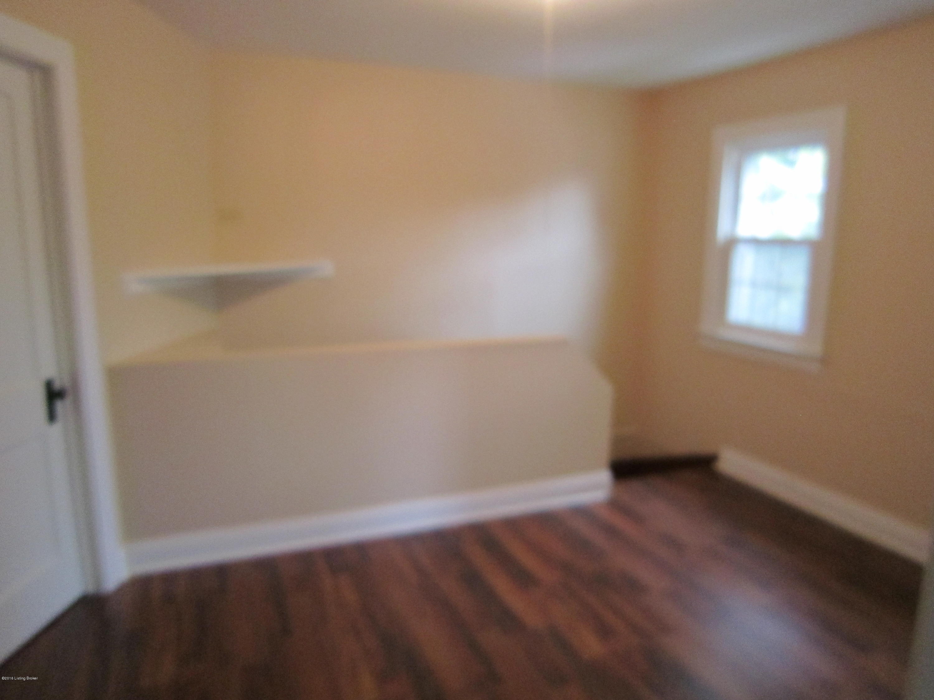 931 Greenleaf Road Louisville, KY 40213 - Photo 13 of 18 IMG_0827