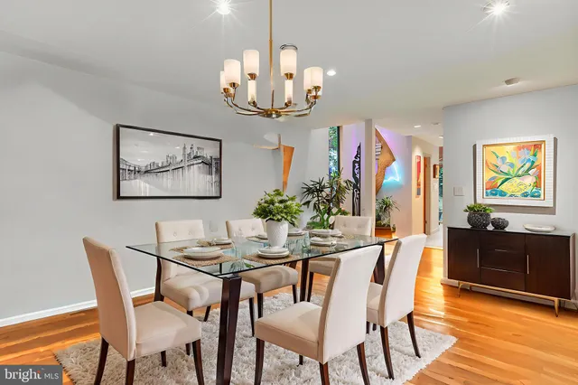 $2,550,000 | 5211 MacArthur Terrace Northwest, Washington, DC 20016