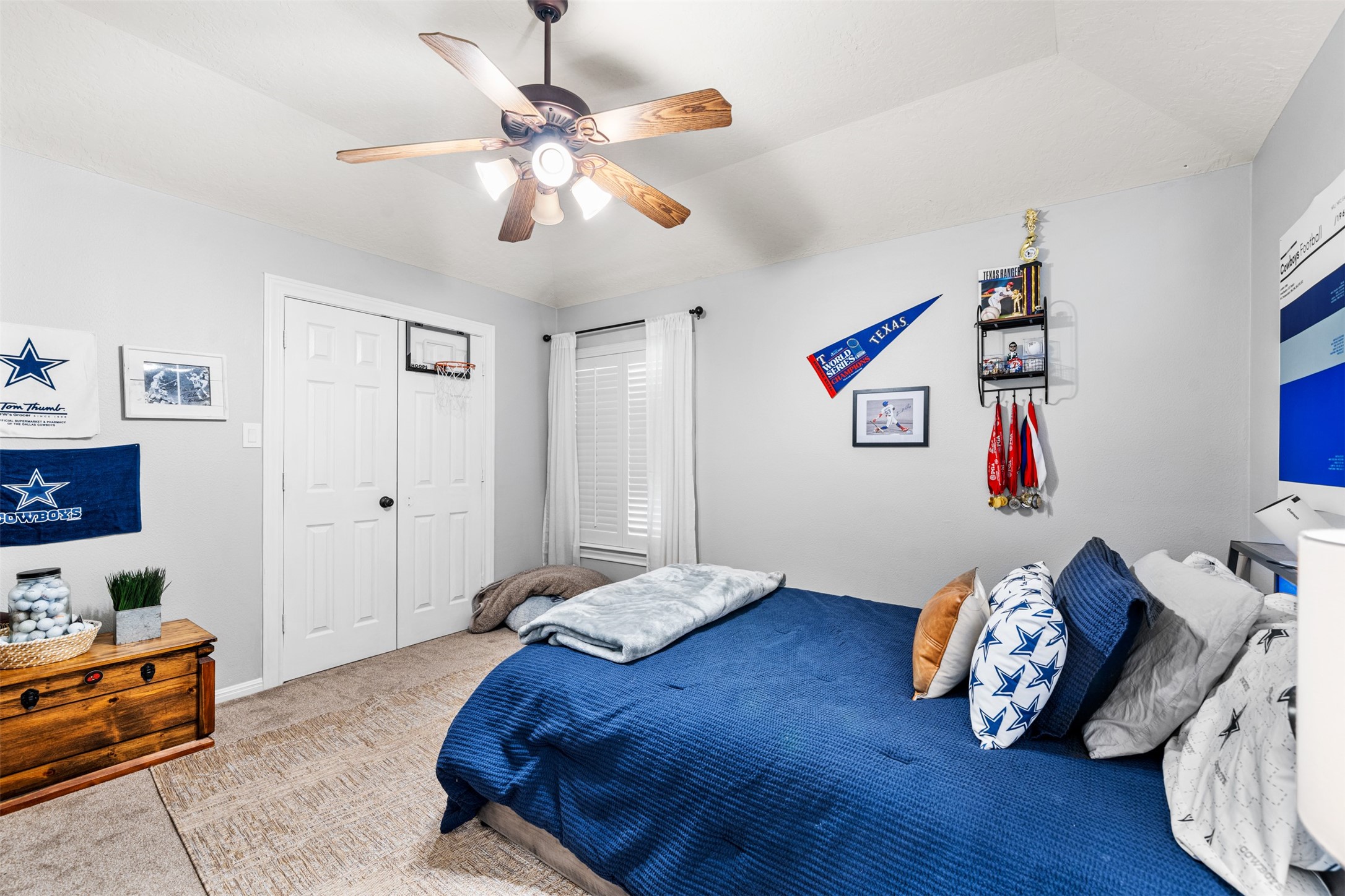 28446 Shining Creek Lane Spring, TX 77386 - Photo 31 of 47 a bedroom with bed and window