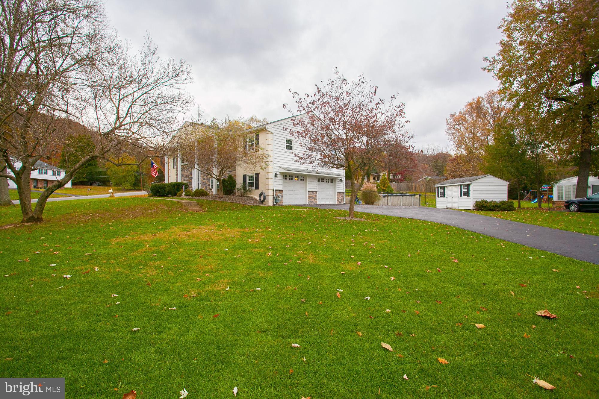 1070 Longview Road King of Prussia, PA 19406 - Photo 4 of 38