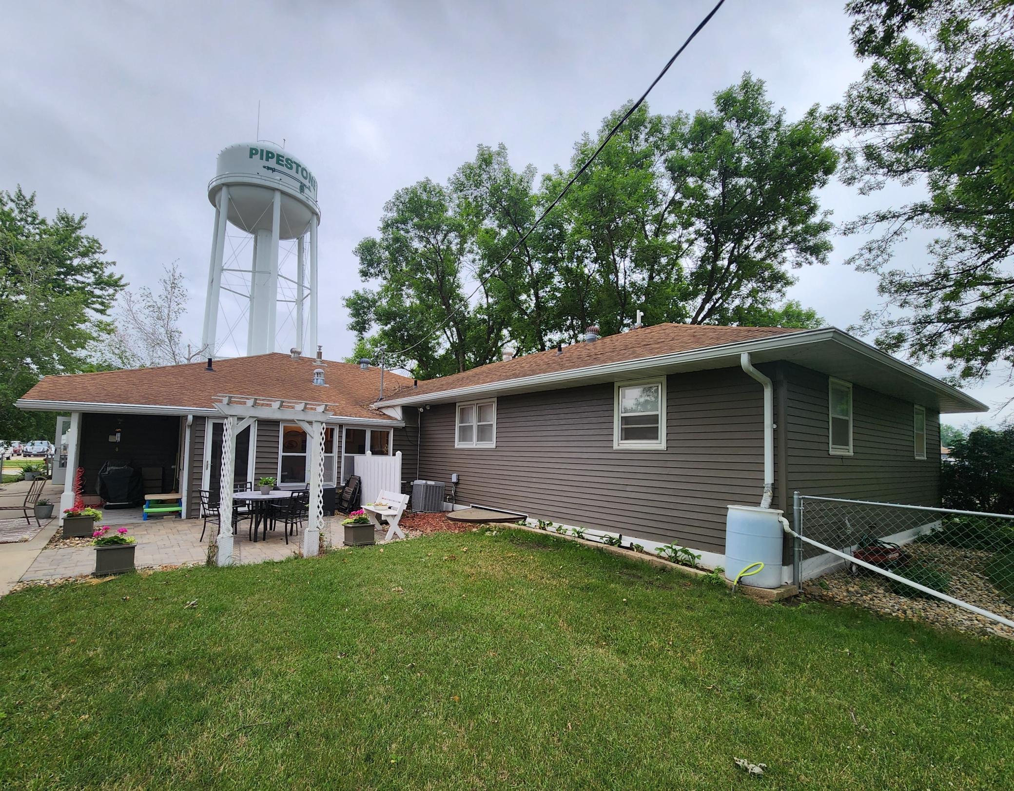 505 9th Street Southwest Pipestone, MN 56164 - Photo 7 of 14