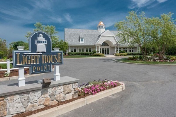 605 Schooner Way, Unit 605 Plymouth, MA 02360 - Photo 1 of 7