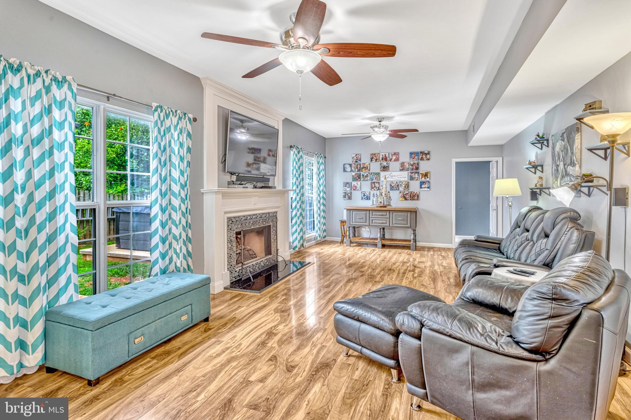8591 Signal Hill Road Manassas, VA 20110 - Photo 15 of 47 Family Room