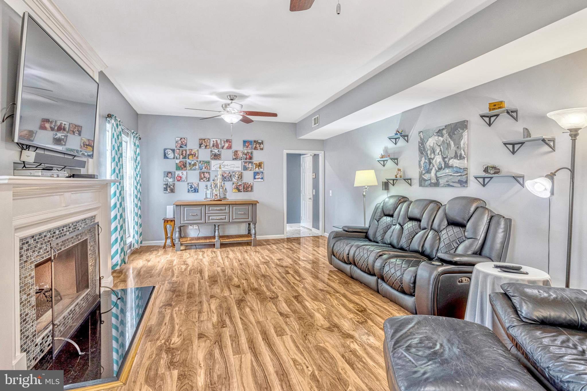 8591 Signal Hill Road Manassas, VA 20110 - Photo 16 of 47