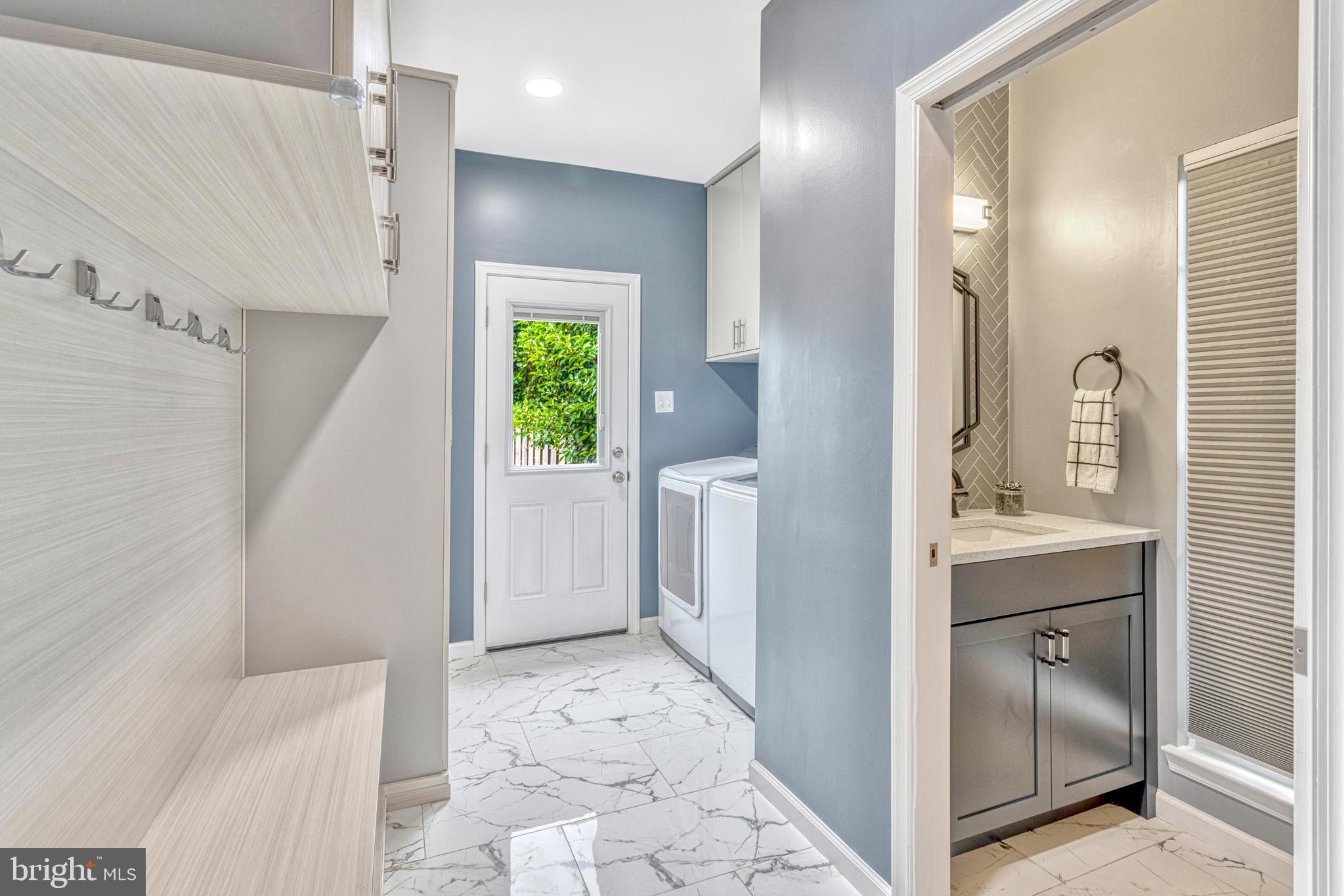 8591 Signal Hill Road Manassas, VA 20110 - Photo 18 of 47