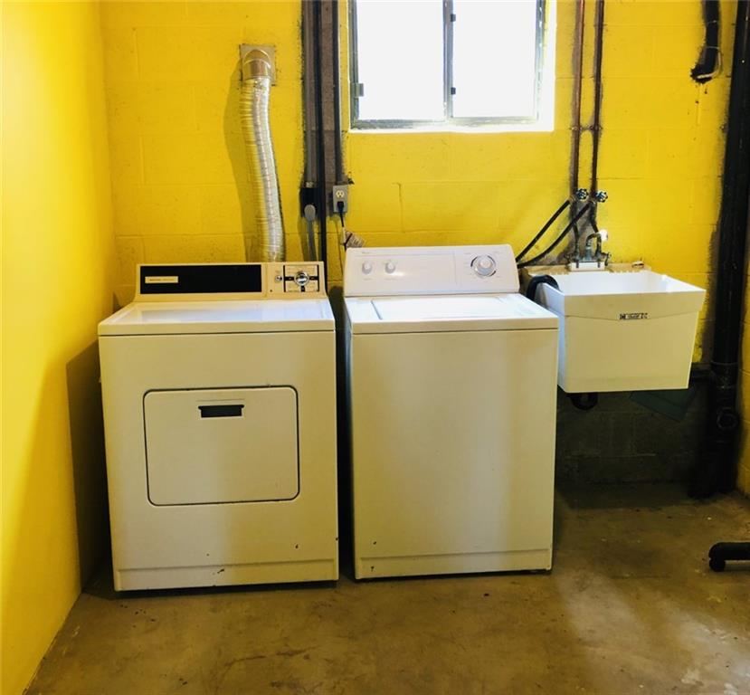 3038 Haberlein Road Gibsonia, PA 15044 - Photo 22 of 25 Light and bright laundry/utility room makes the laundry a little easier!! Appliances convey and it is always great to have the utility tub!!