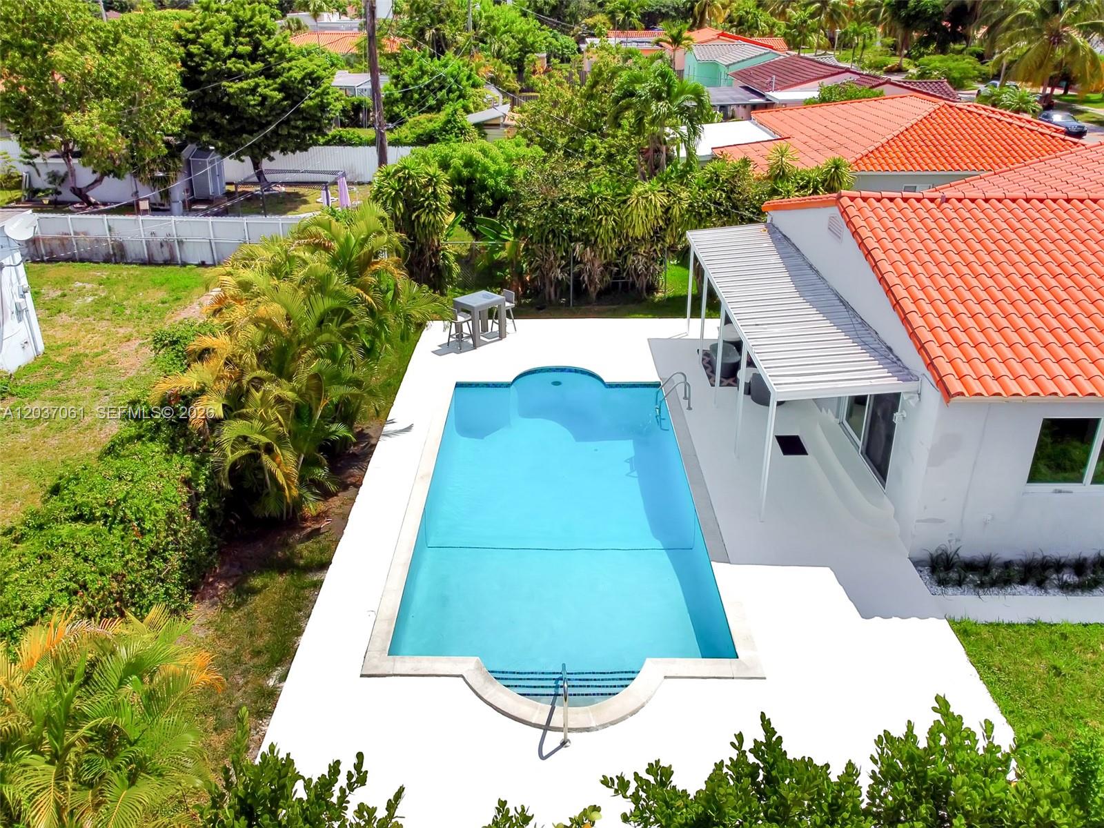 2195 Southwest 25th Terrace Miami, FL 33133 - Photo 20 of 86