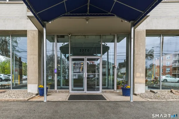 $169,000 | 2370 North Avenue, Unit 4C, Bridgeport, CT 06604