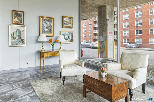 $169,000 | 2370 North Avenue, Unit 4C, Bridgeport, CT 06604