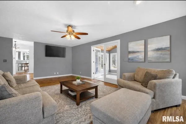 $360,000 | 1009 Highland Court, Germantown Hills, IL 61548