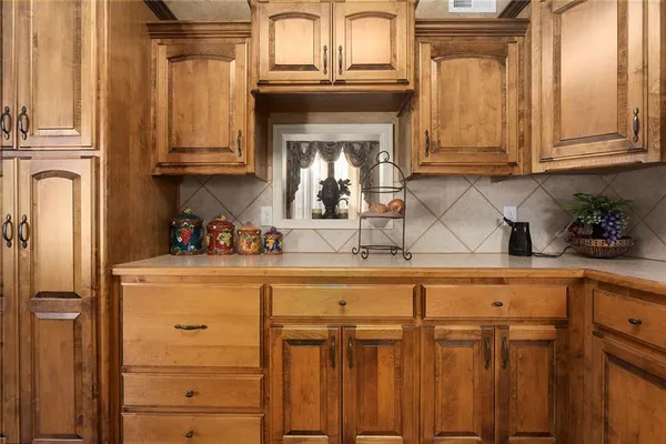 $449,000 | 6958 North Atkins Avenue, Kansas City, MO 64152
