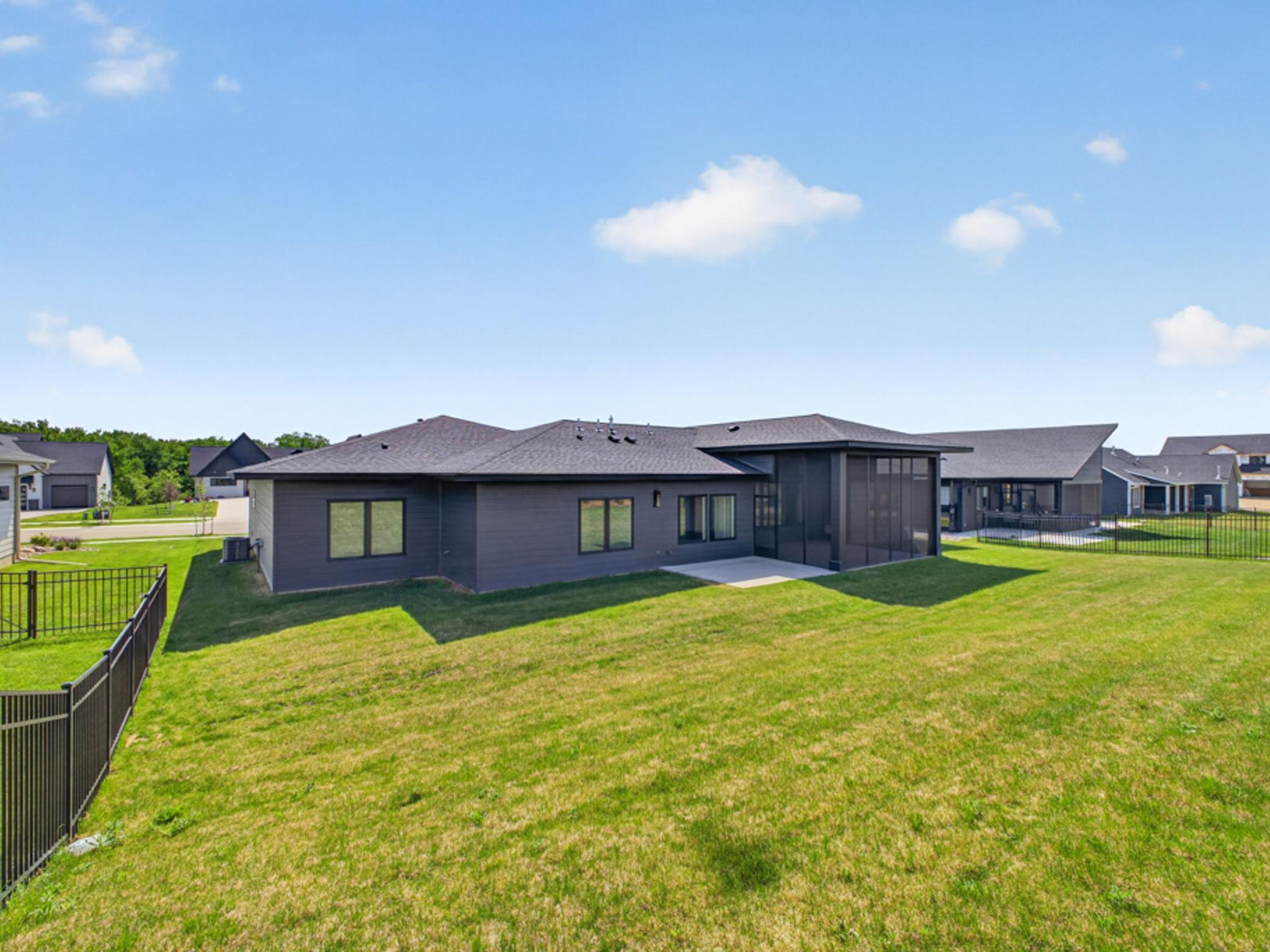 1547 Shannon Oaks Boulevard Northeast Rochester, MN 55906 - Photo 35 of 40
