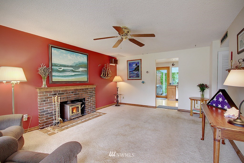 21228 3rd Avenue West Bothell, WA 98021 - Photo 4 of 17