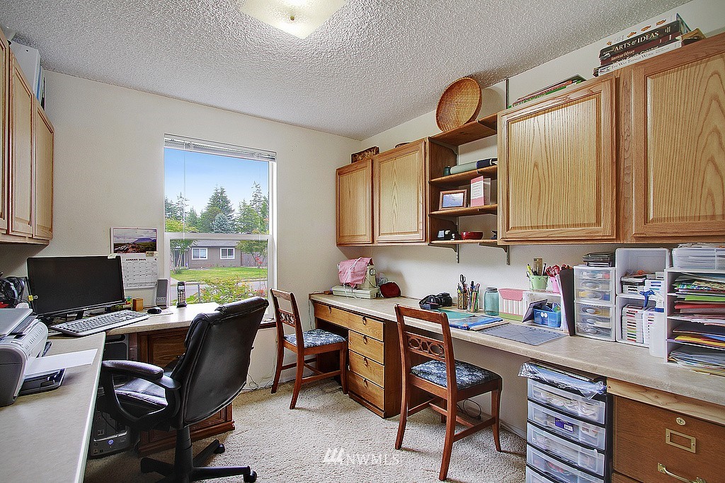21228 3rd Avenue West Bothell, WA 98021 - Photo 9 of 17