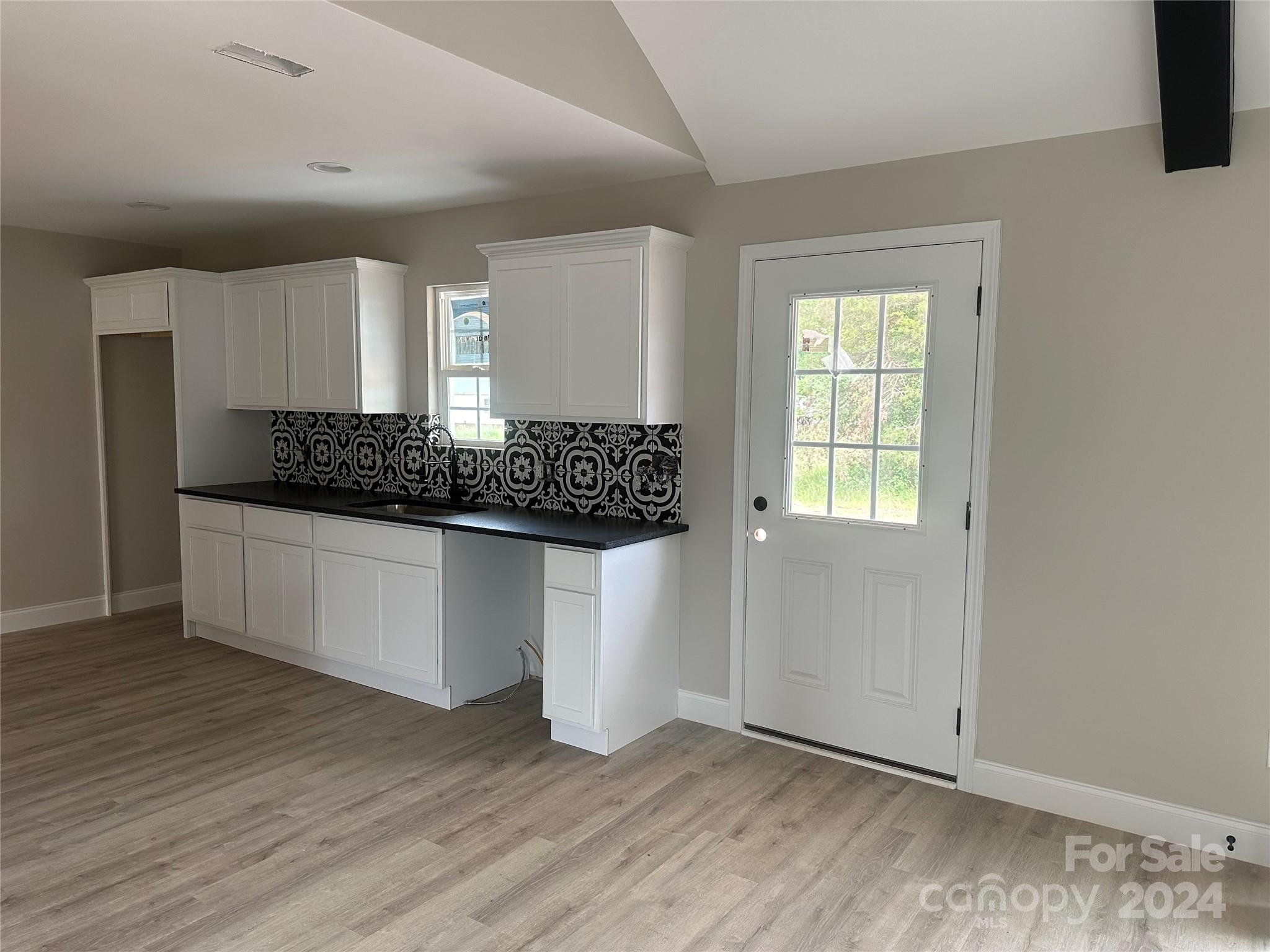 5844 Oakridge Road Clover, SC 29710 - Photo 11 of 30 Gallery Image 11