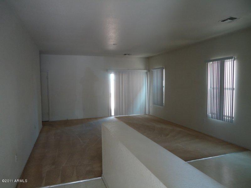 9412 West Jamestown Road Phoenix, AZ 85037 - Photo 3 of 17 DSC08369
