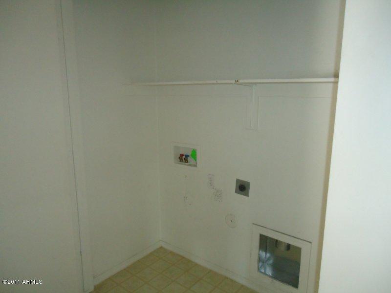 9412 West Jamestown Road Phoenix, AZ 85037 - Photo 10 of 17 DSC08376