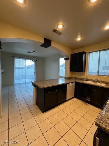 $2,125 | 9008 Ballad Avenue, Las Vegas, NV 89129