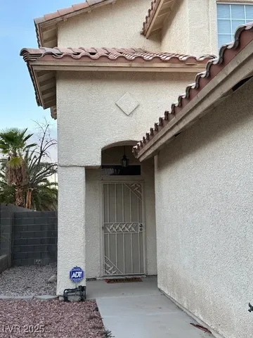 $2,125 | 9008 Ballad Avenue, Las Vegas, NV 89129