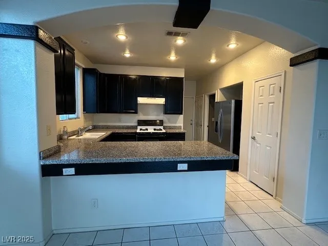 $2,125 | 9008 Ballad Avenue, Las Vegas, NV 89129