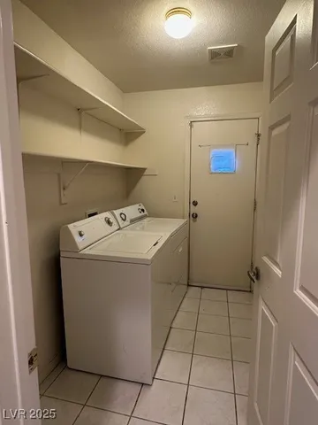 $2,125 | 9008 Ballad Avenue, Las Vegas, NV 89129