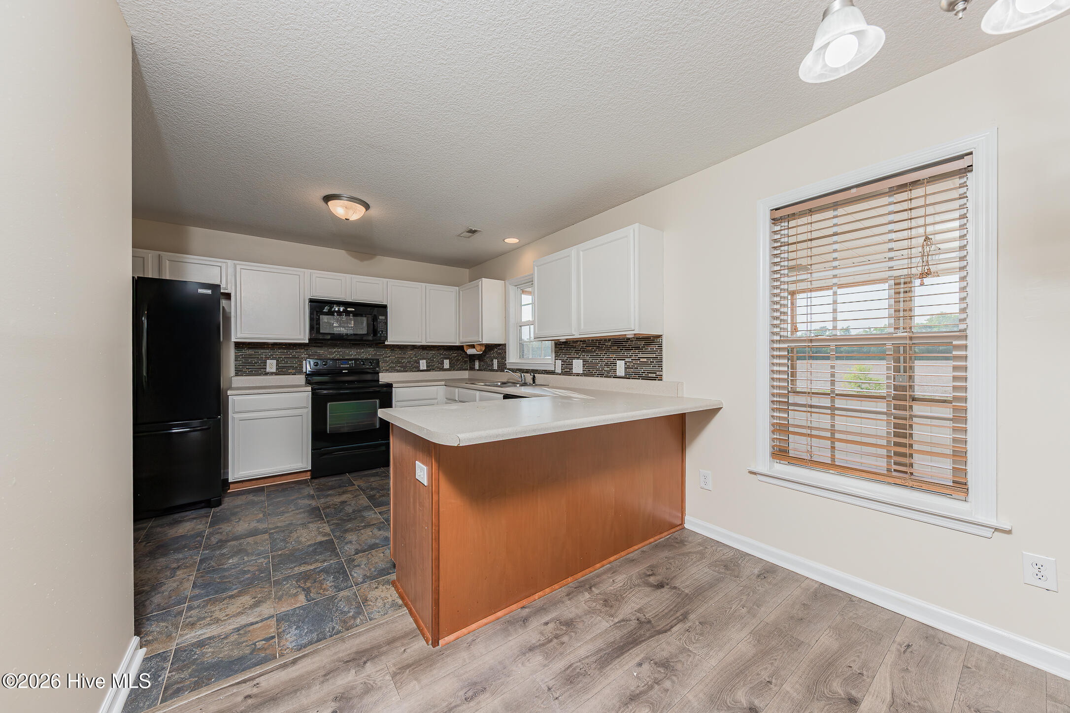383 Francktown Road Richlands, NC 28574 - Photo 13 of 45 19KITCHEN