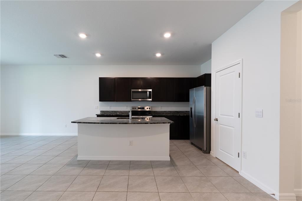 1540 Ranchette Road Wesley Chapel, FL 33543 - Photo 13 of 35 Gallery Image 13