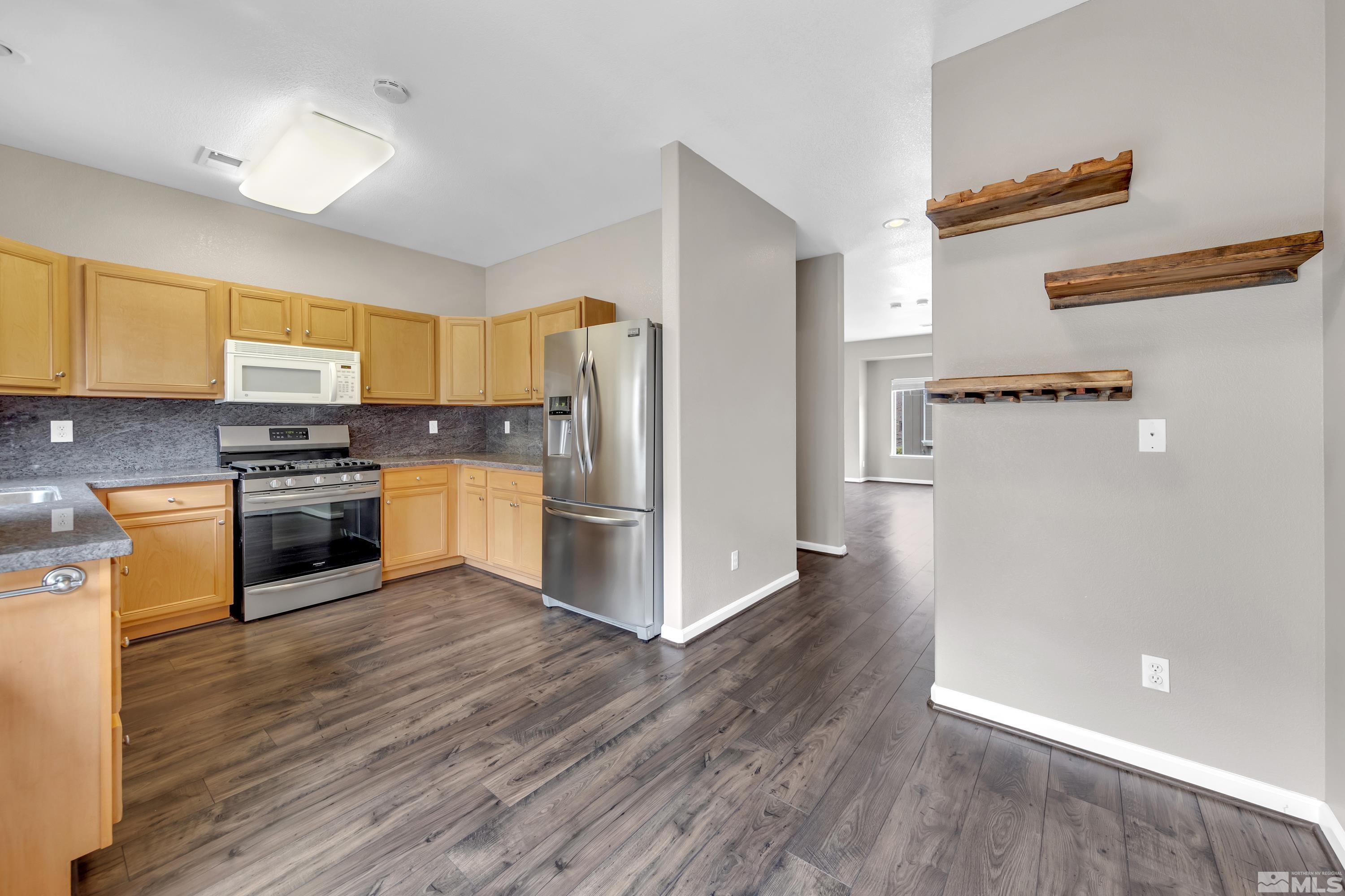 4250 Amber Marie Lane Reno, NV 89503 - Photo 8 of 26 Photo 8