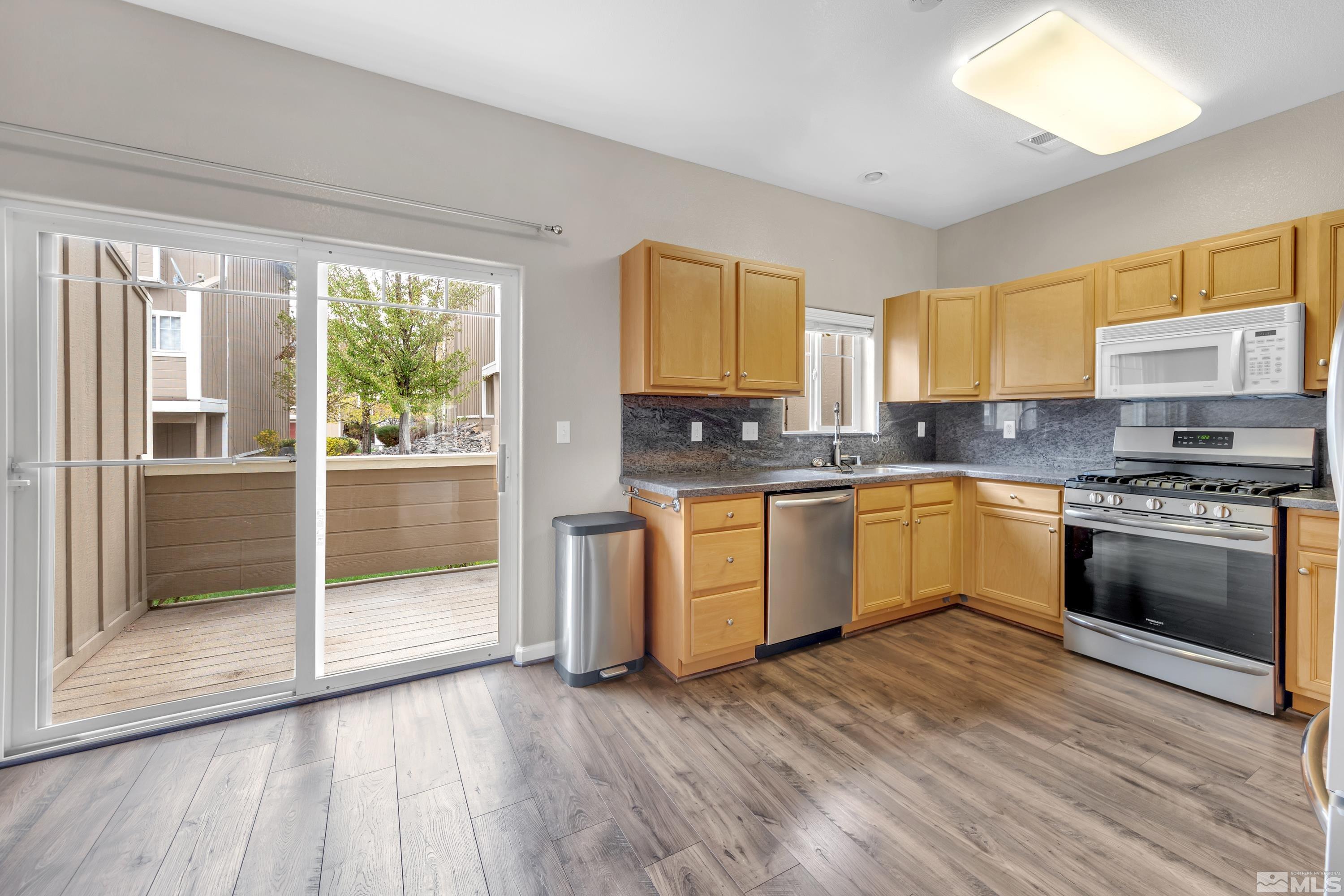 4250 Amber Marie Lane Reno, NV 89503 - Photo 10 of 26 Photo 10