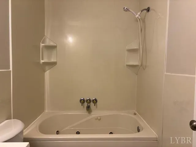 $284,900 | 202 Oak Knob Drive, Forest, VA 24551