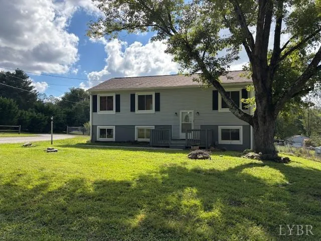 $284,900 | 202 Oak Knob Drive, Forest, VA 24551