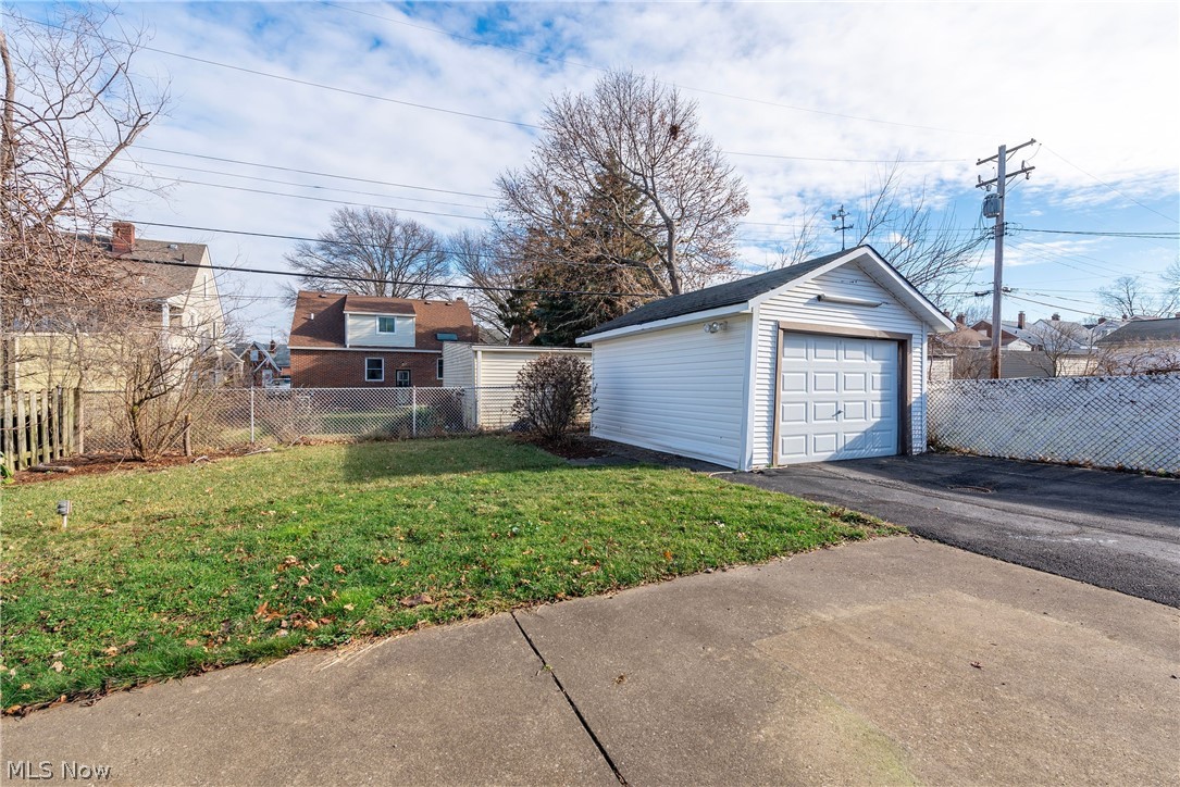 3557 Warren Road Cleveland, OH 44111 - Photo 29 of 32 Gallery Image 29