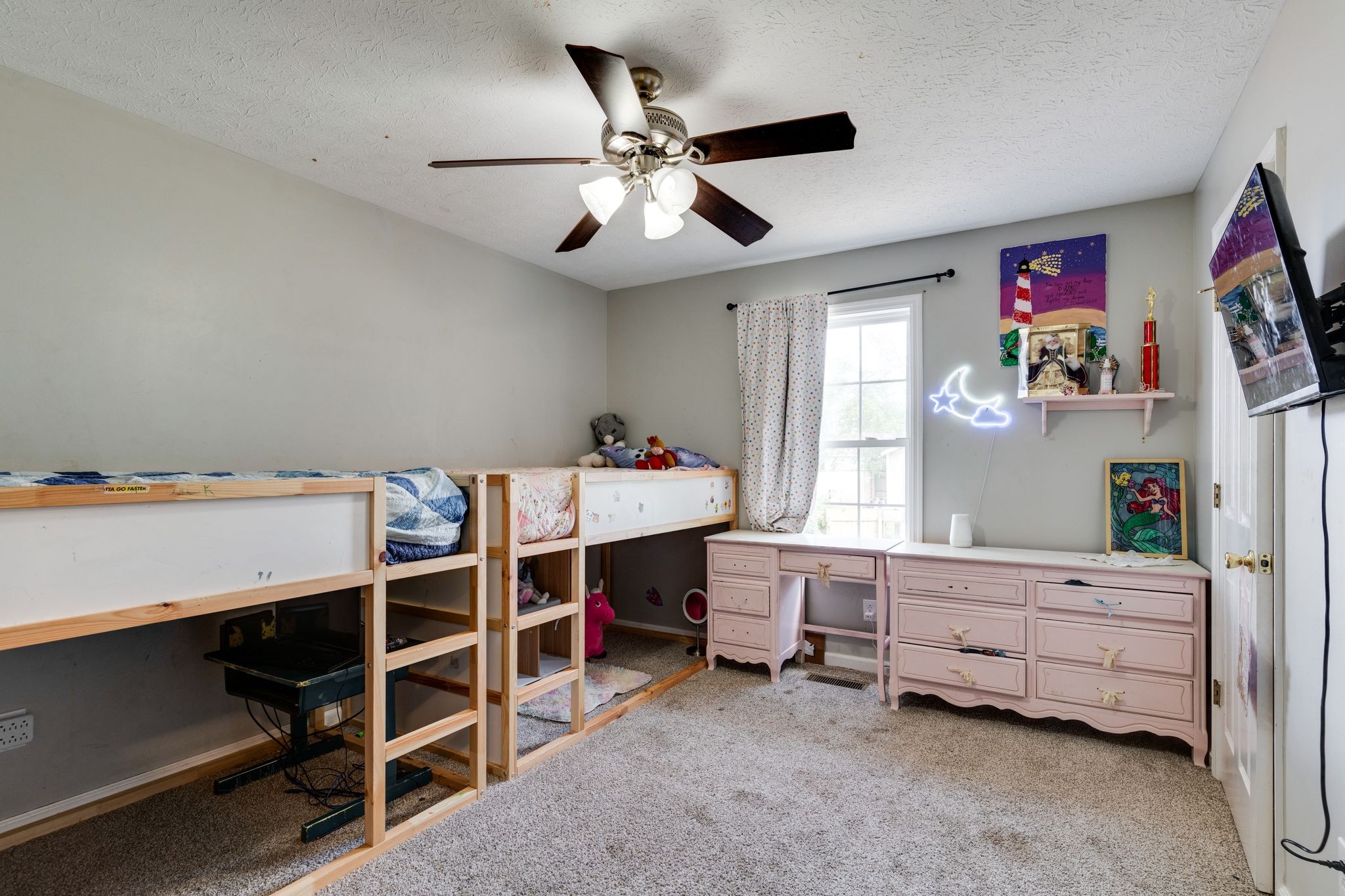 630 Portland Boulevard Portland, TN 37148 - Photo 20 of 29 a bed room with a bed and a window