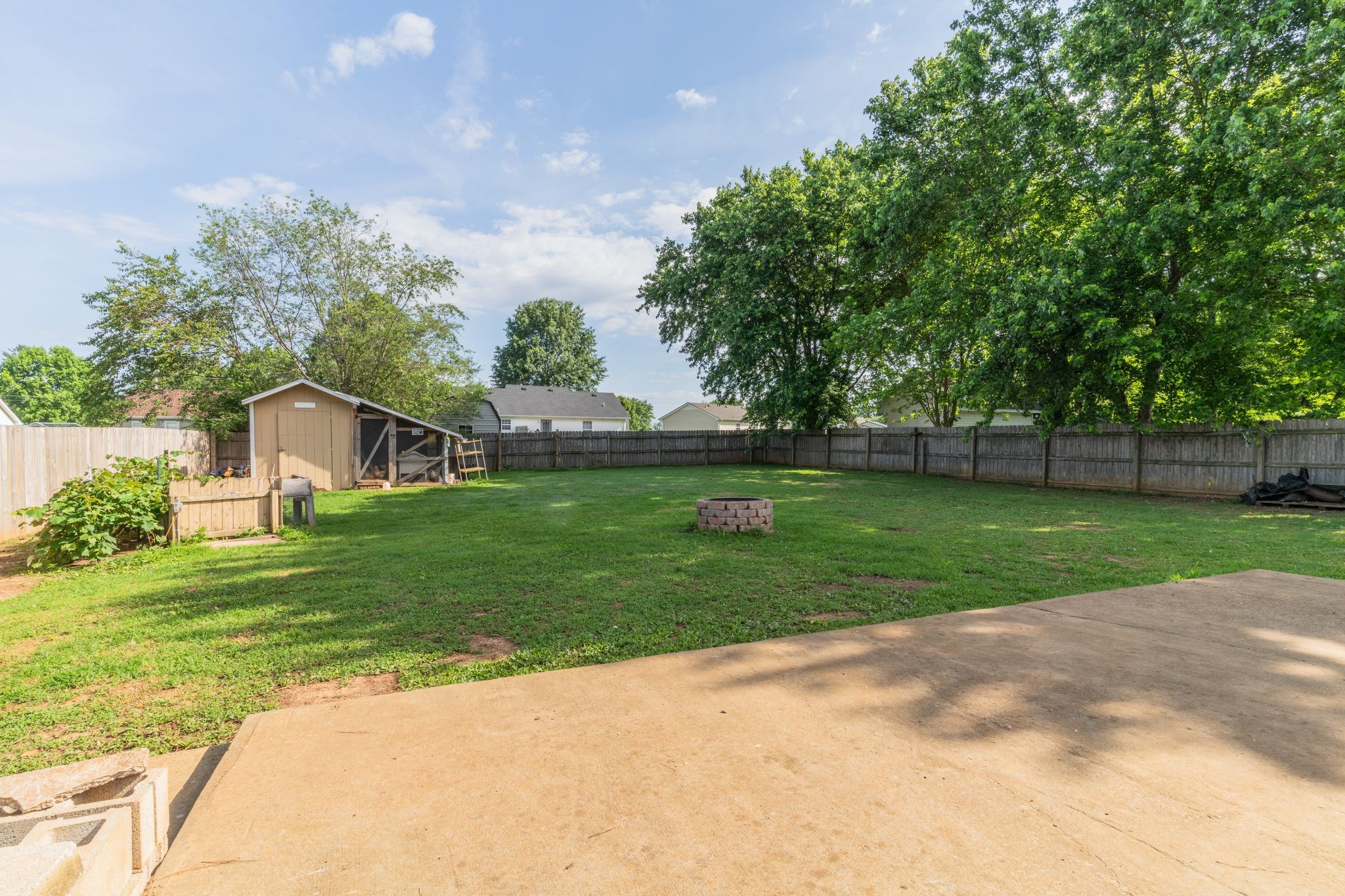 630 Portland Boulevard Portland, TN 37148 - Photo 25 of 29 a view of backyard with green space