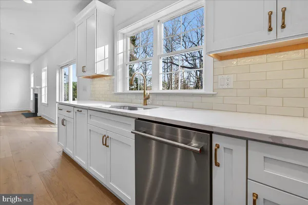 $1,049,000 | 2 North Line Street, Lansdale, PA 19446