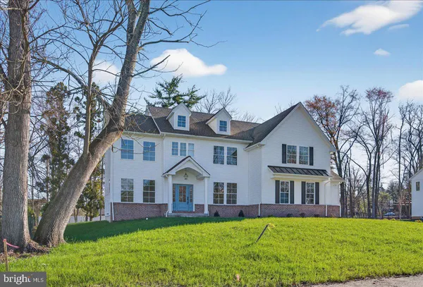 $1,049,000 | 2 North Line Street, Lansdale, PA 19446