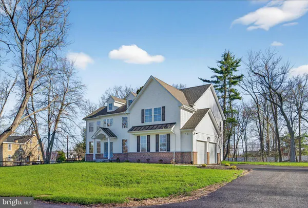 $1,049,000 | 2 North Line Street, Lansdale, PA 19446