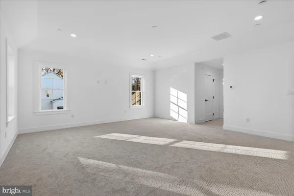 $1,049,000 | 2 North Line Street, Lansdale, PA 19446