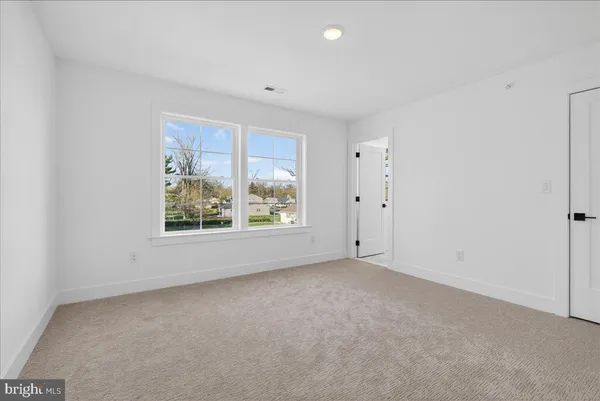 $1,049,000 | 2 North Line Street, Lansdale, PA 19446