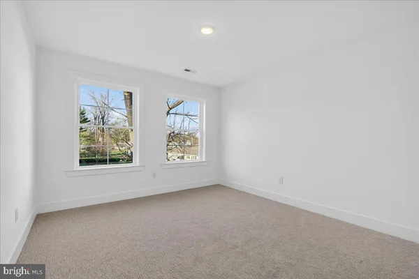 $1,049,000 | 2 North Line Street, Lansdale, PA 19446