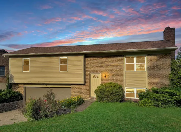 $300,000 | 755 Meadow Wood Drive, Villa Hills, KY 41017