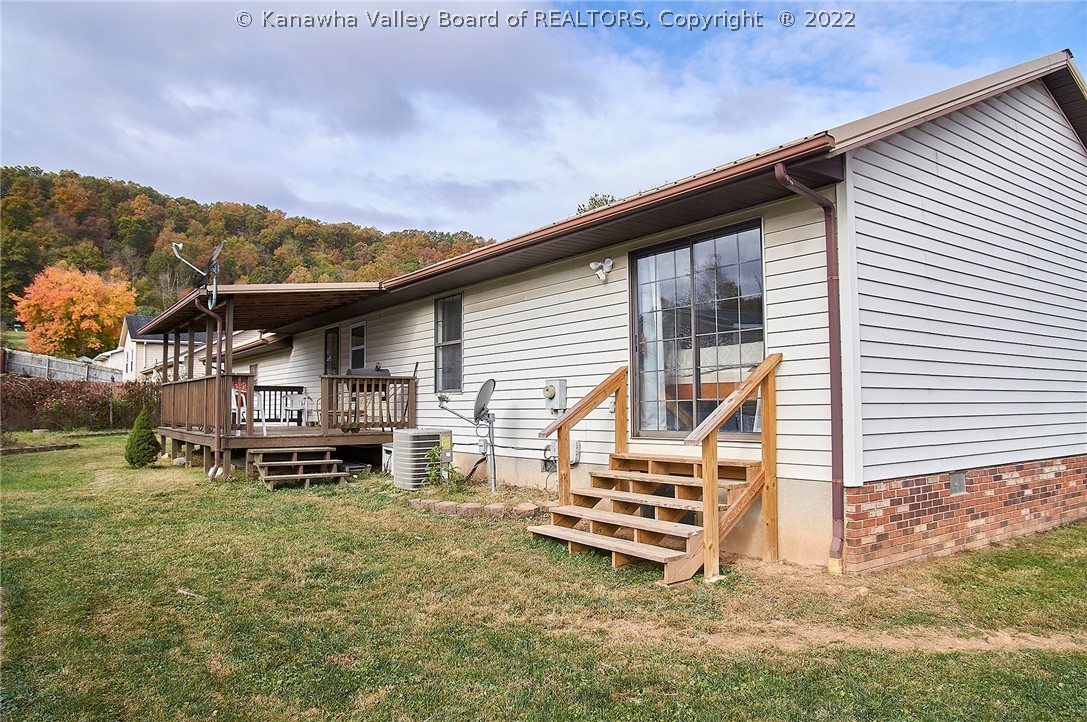 110 Rolling Acres Road Winfield, WV 25213 - Photo 33 of 42 Gallery Image 33