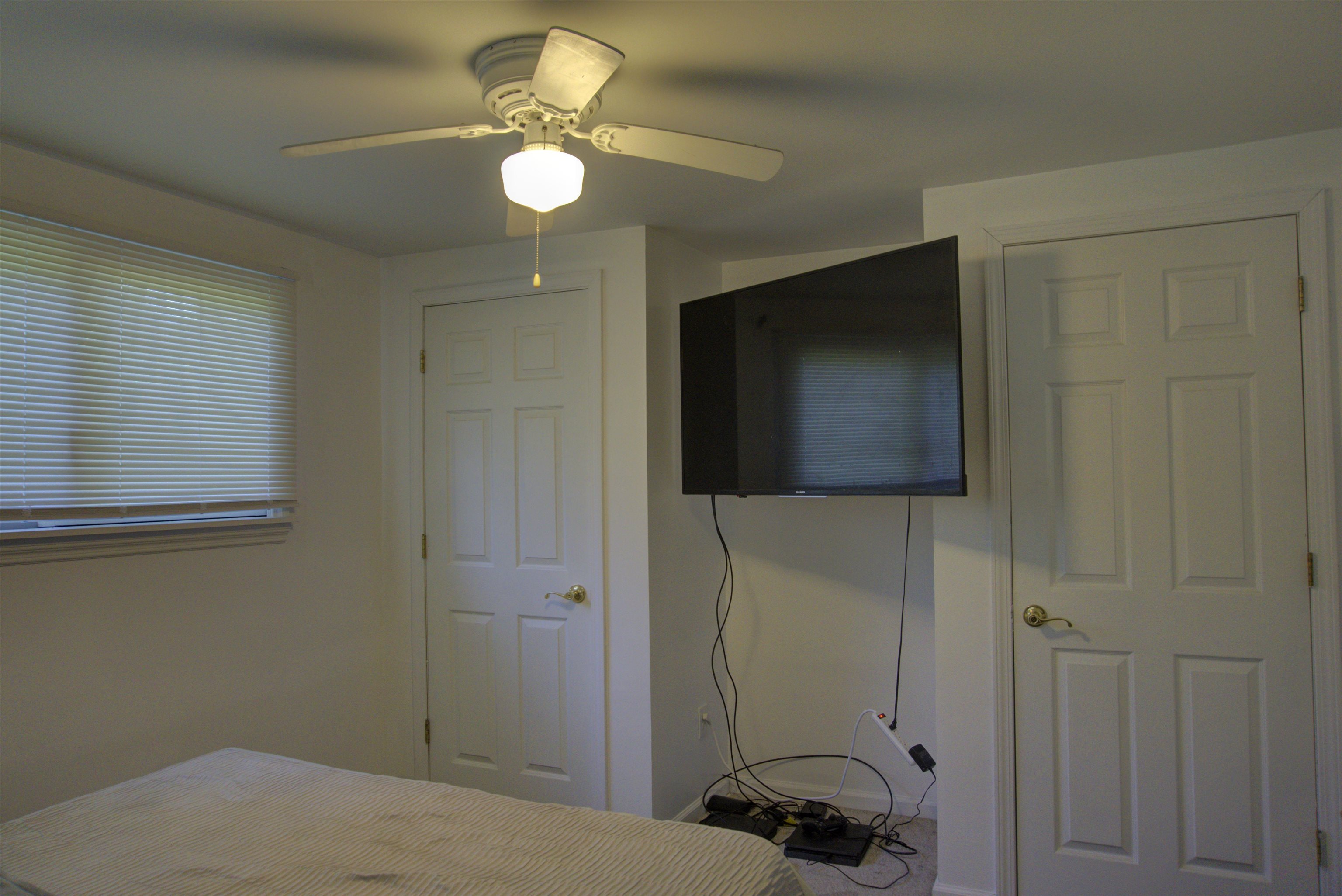 1238 North Dye Road Flint, MI 48532 - Photo 15 of 32 50143482-93a6b7f0-93f5-4643-a392-bb392decb86d.JPG