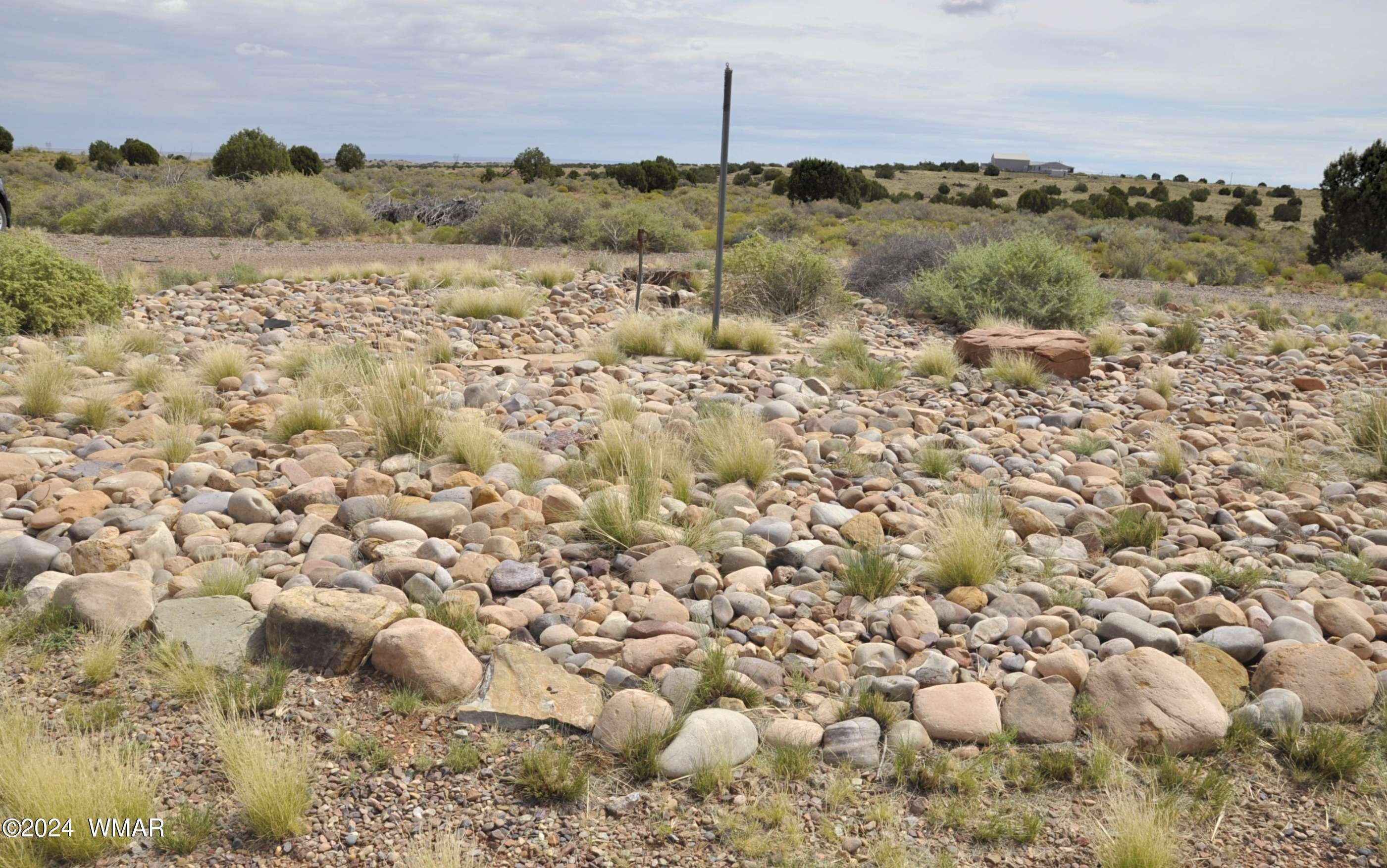 5196 White Antelope Road Snowflake, AZ 85937 - Photo 56 of 58 a view of a town with mountains in the background