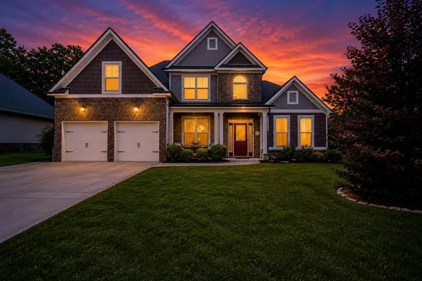 $659,900 | 8074 Fox Glove Drive, Ooltewah, TN 37363