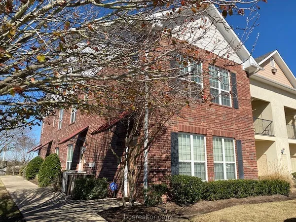 $1,775 | 801 Luther Street West, Unit 804, College Station, TX 77840