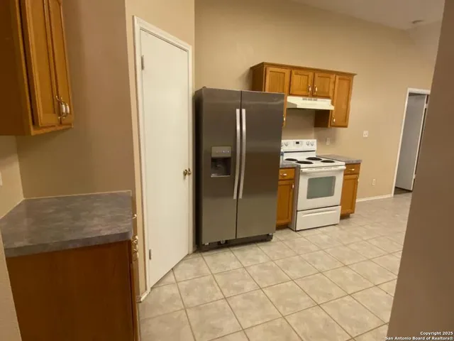 $1,550 | 8363 Copperglen, Converse, TX 78109