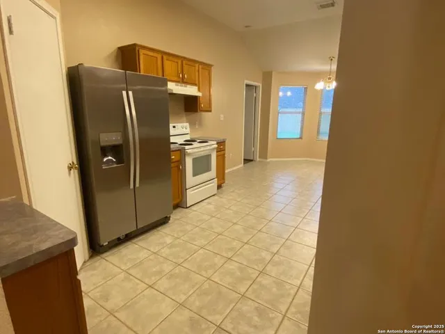 $1,550 | 8363 Copperglen, Converse, TX 78109